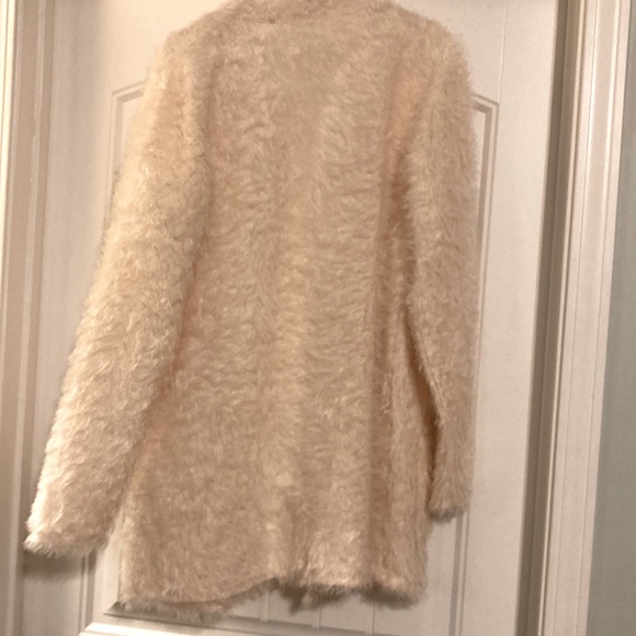 Cream fuzzy , Cosy cardigan open sweater - Picture 5 of 7